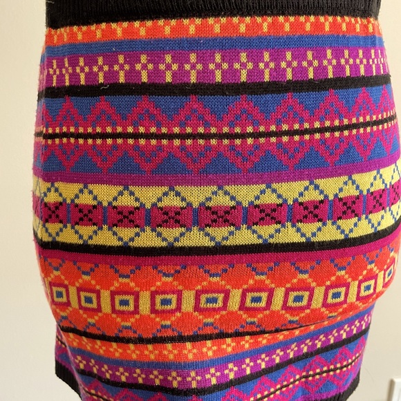 Funky sweater skirt - Picture 2 of 4
